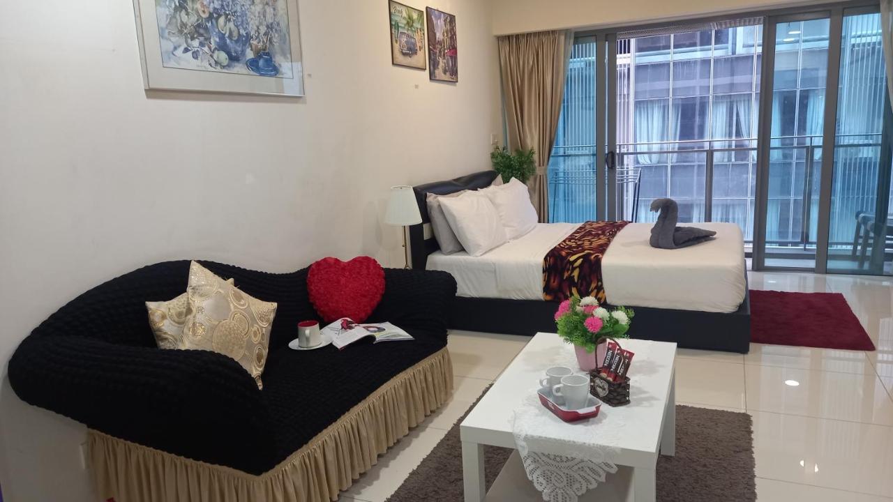 Summer Suites Klcc By Malenehom Kuala Lumpur Luaran gambar