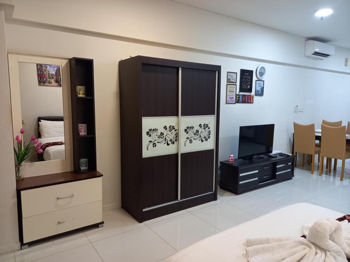 Summer Suites Klcc By Malenehom Kuala Lumpur Luaran gambar