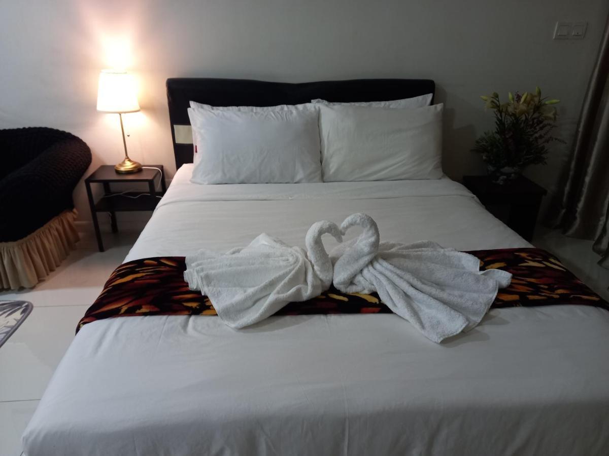 Summer Suites Klcc By Malenehom Kuala Lumpur Luaran gambar